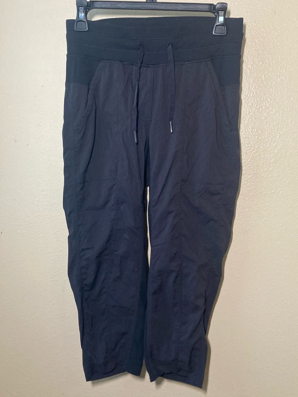 Lululemon Dance Studio Mid-Rise Breathable Capri Jogger Black/Subtle Striping